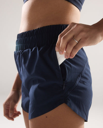 Mavora Pace Yourself Shorts (High Rise) - Dive
